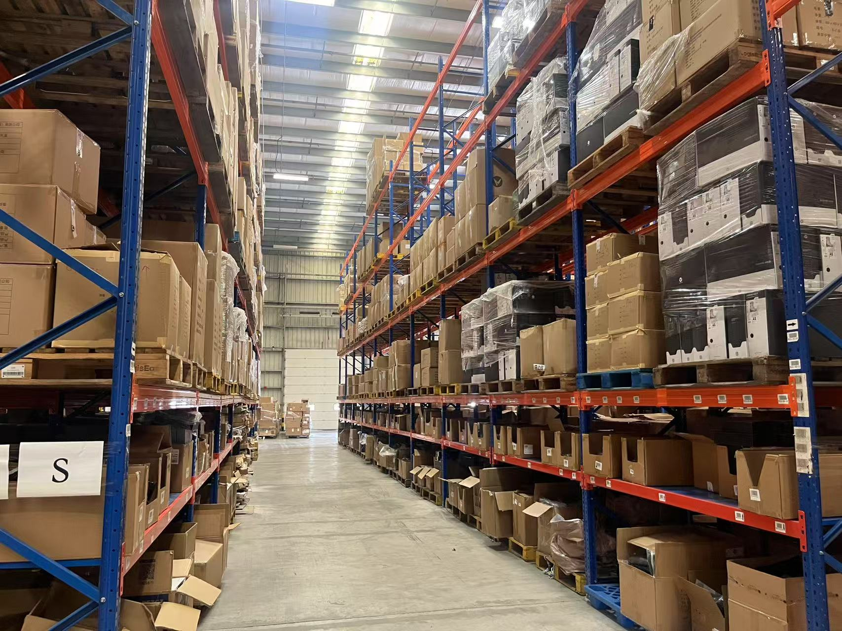 雨季倉(cāng)儲(chǔ)防護(hù)指南：全托管倉(cāng)庫(kù)如何管理各類(lèi)貨品